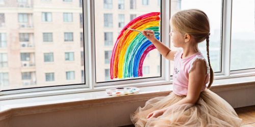 girl-painting-rainbow
